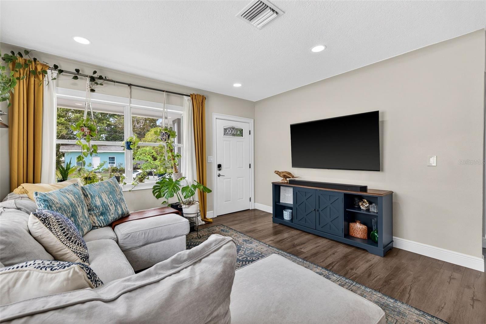 ARCADIA ANNEX - Residential