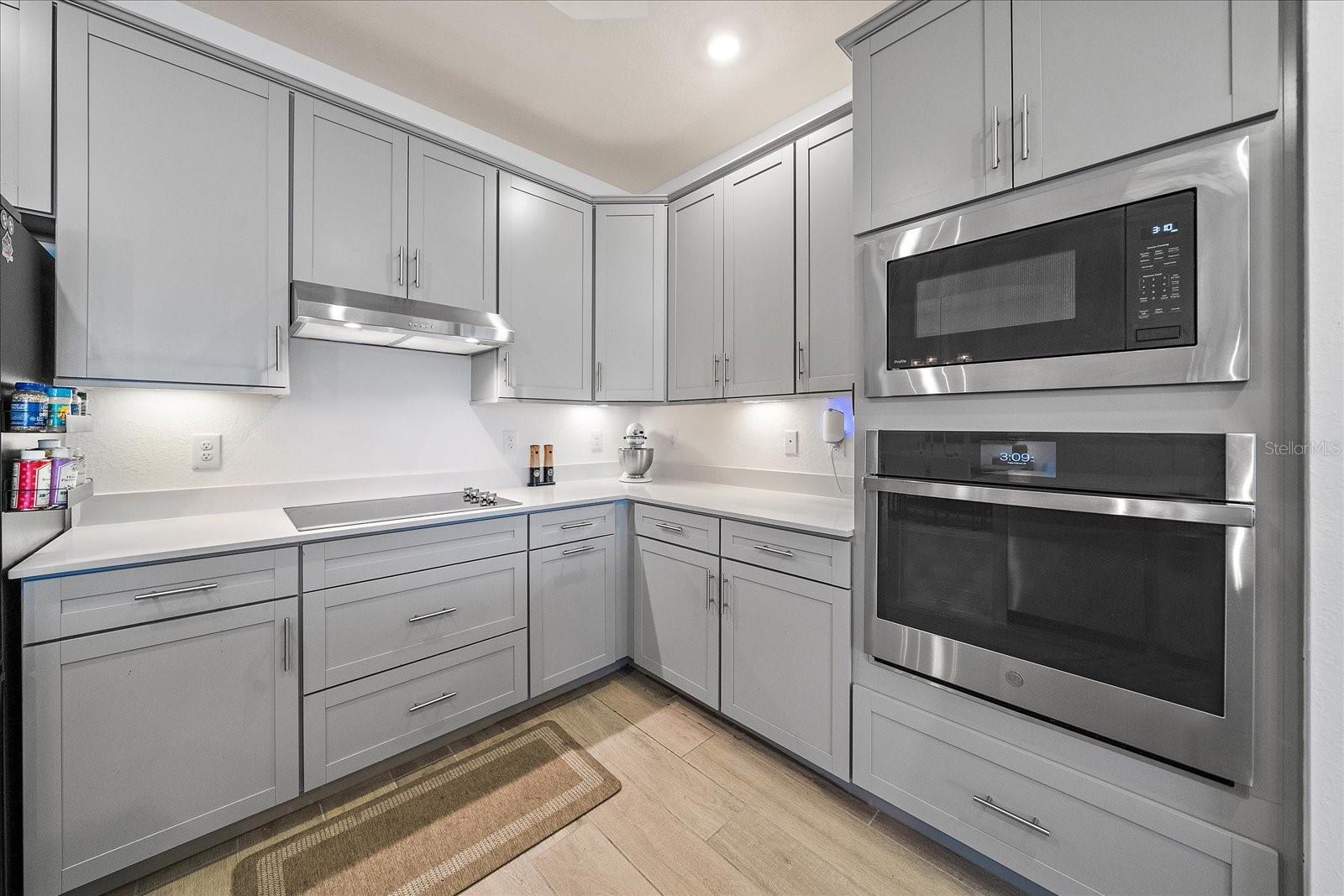 WELLEN PARK GOLF & COUNTRY CLUB - Residential