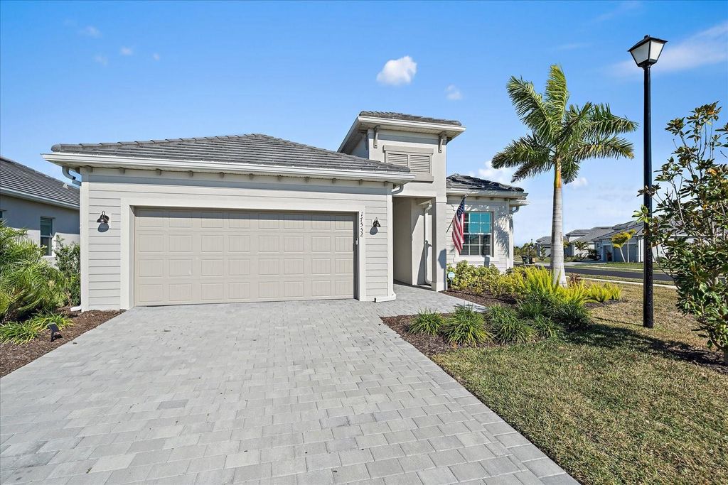 Photo of 17552 Santorini Court, Venice, FL 34293 (MLS # N6143320)