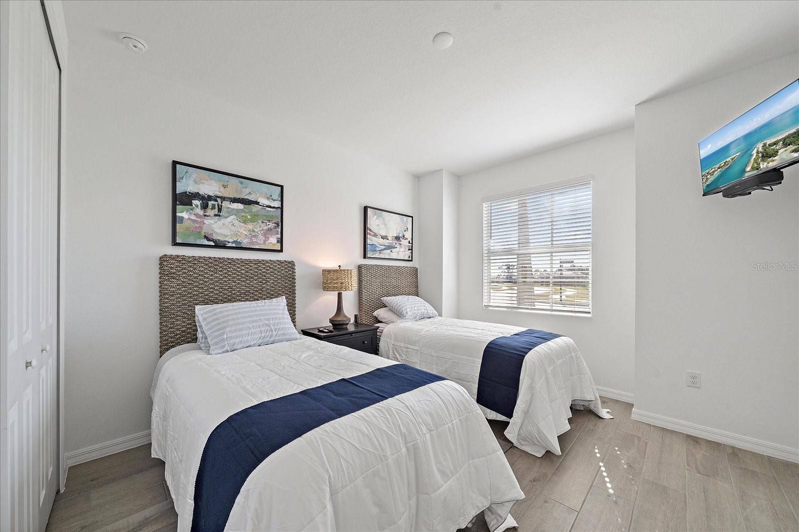 WELLEN PARK GOLF & COUNTRY CLUB - Residential