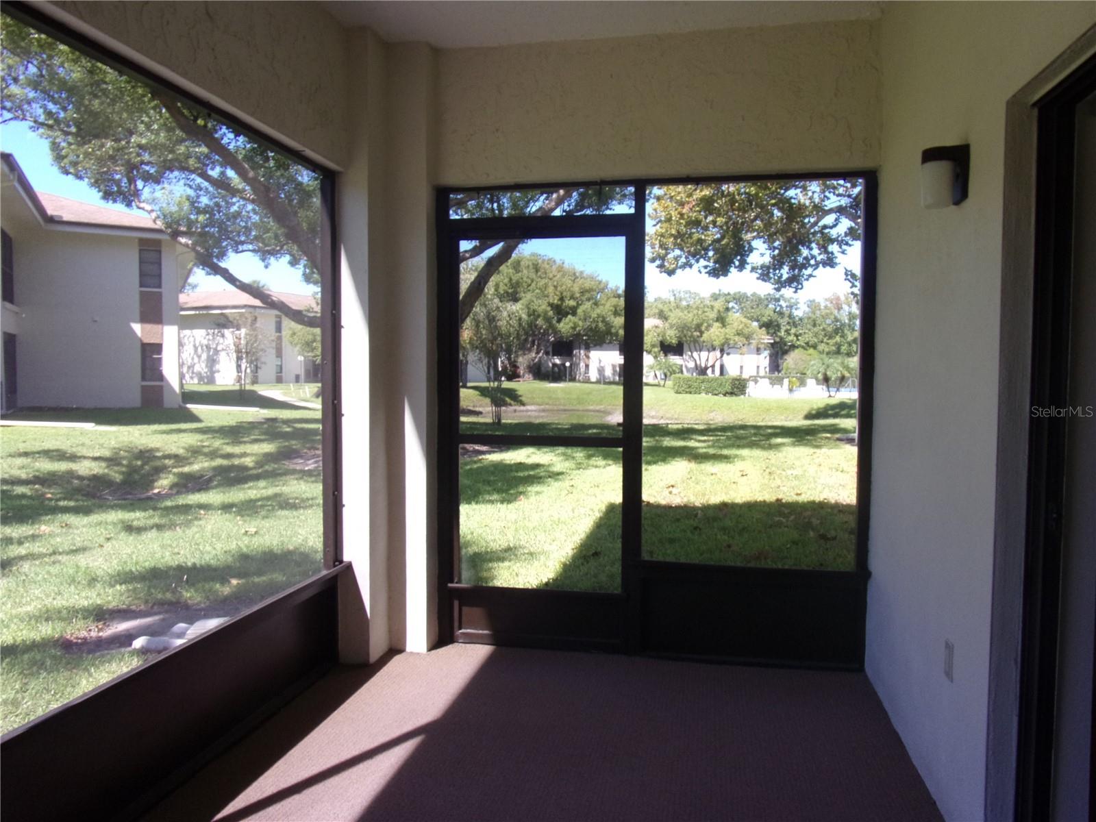 LANDINGS CONDO THE - Residential