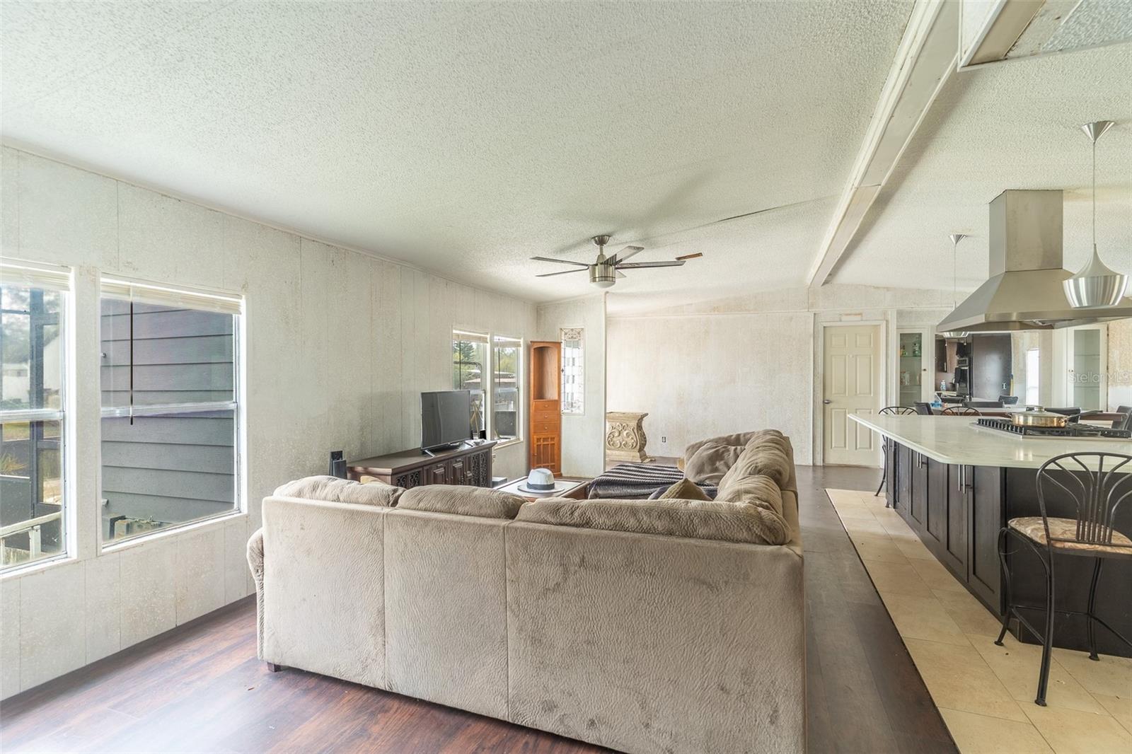 ACREAGE - Residential