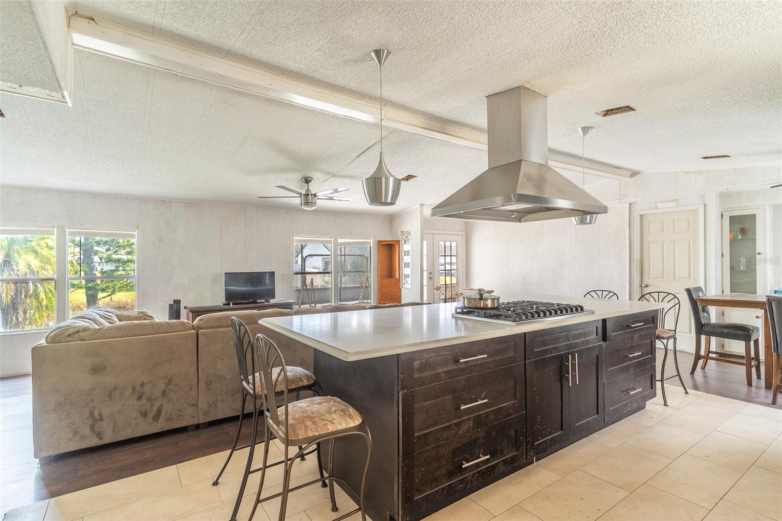 ACREAGE - Residential