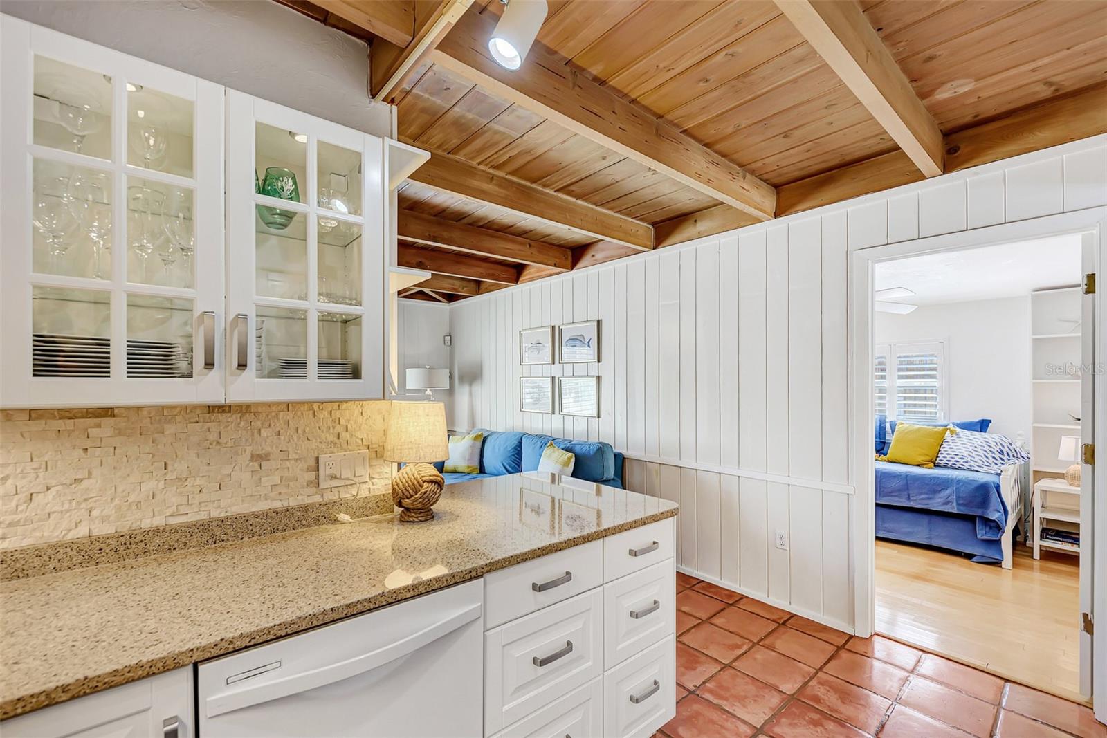 SARASOTA BEACH - Residential Lease