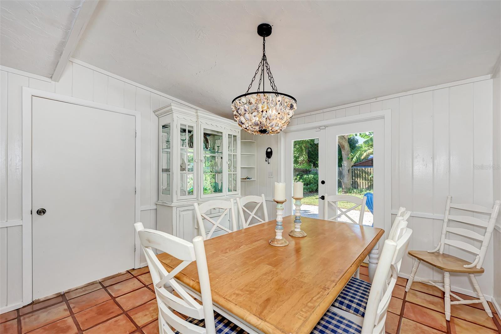 SARASOTA BEACH - Residential Lease