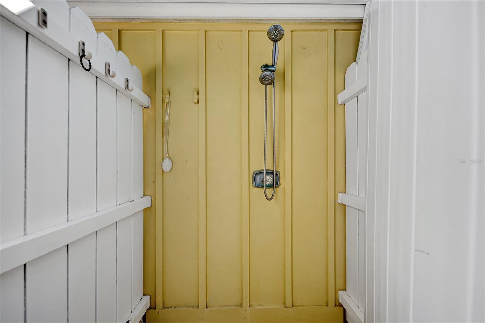 SARASOTA BEACH - Residential Lease