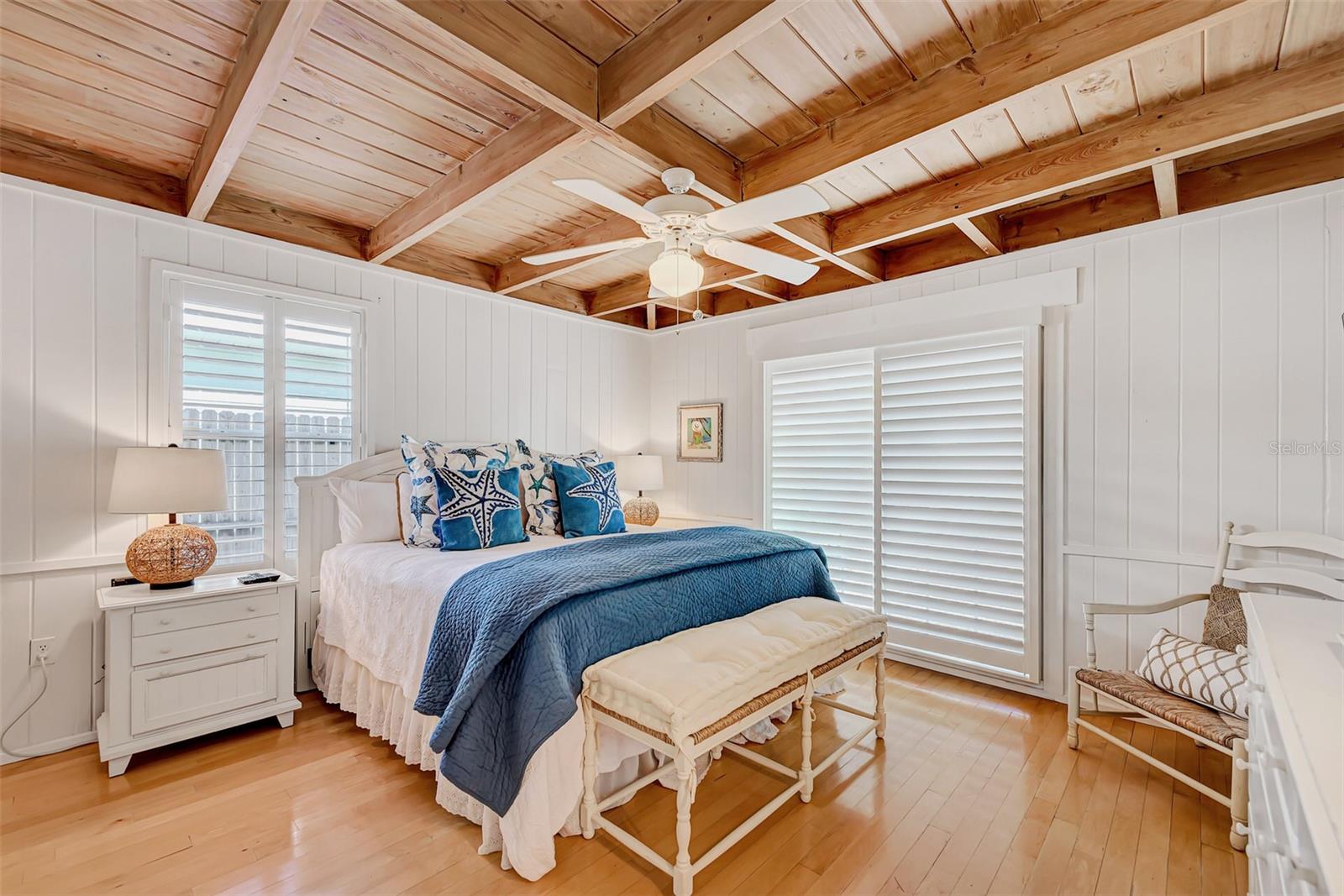 SARASOTA BEACH - Residential Lease