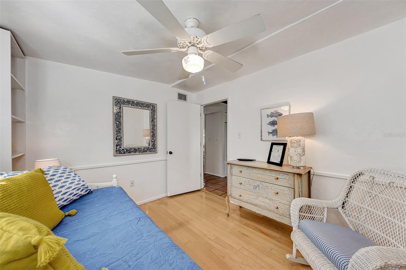 SARASOTA BEACH - Residential Lease