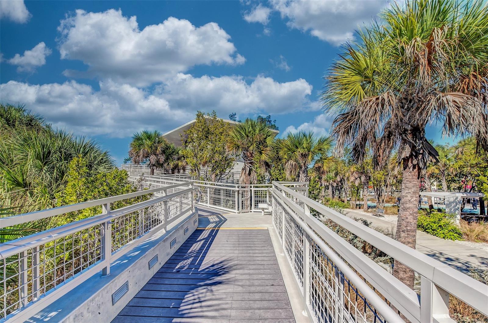 SARASOTA BEACH - Residential Lease