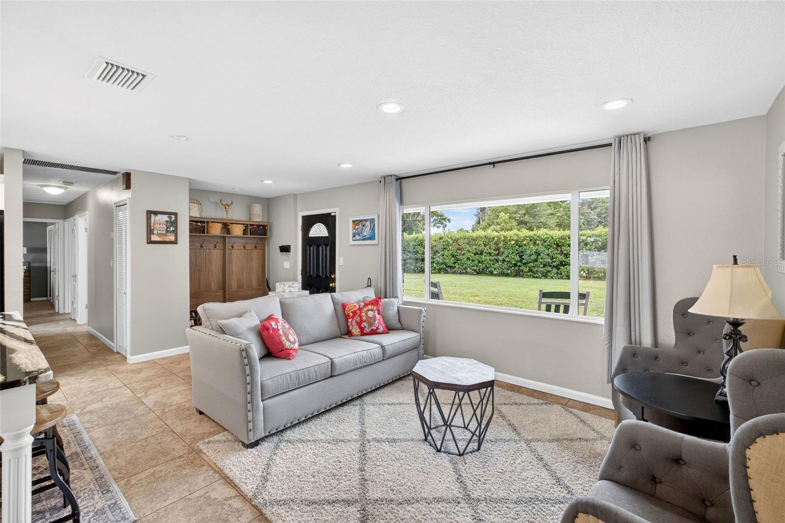 LAKE MARY SHORES - Residential