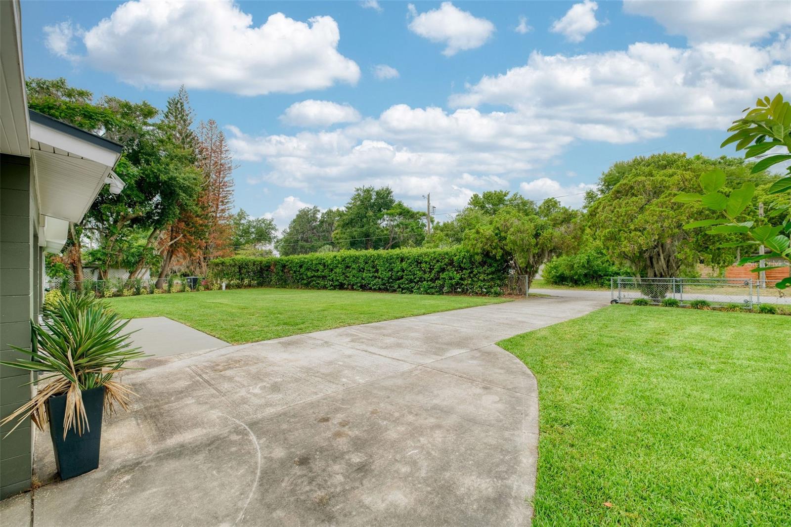 LAKE MARY SHORES - Residential