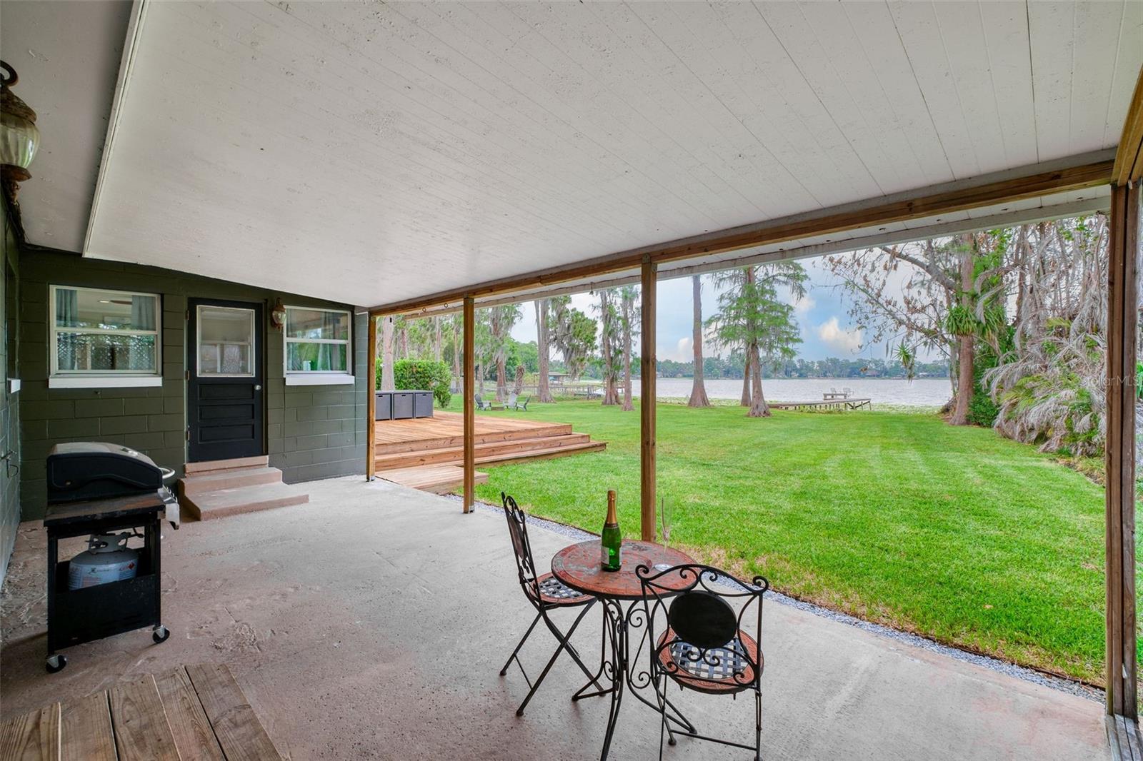 LAKE MARY SHORES - Residential