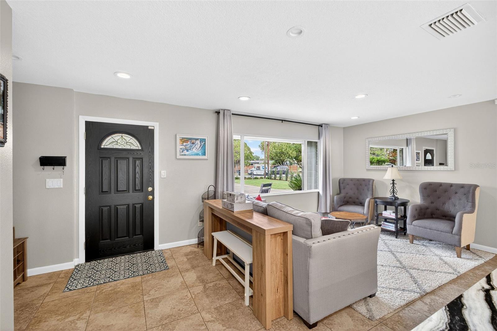 LAKE MARY SHORES - Residential