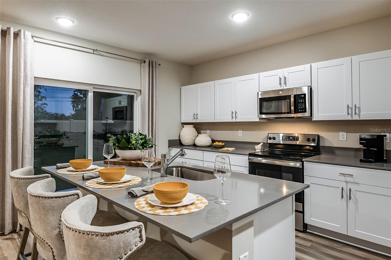 SCENIC TERRACE - Residential