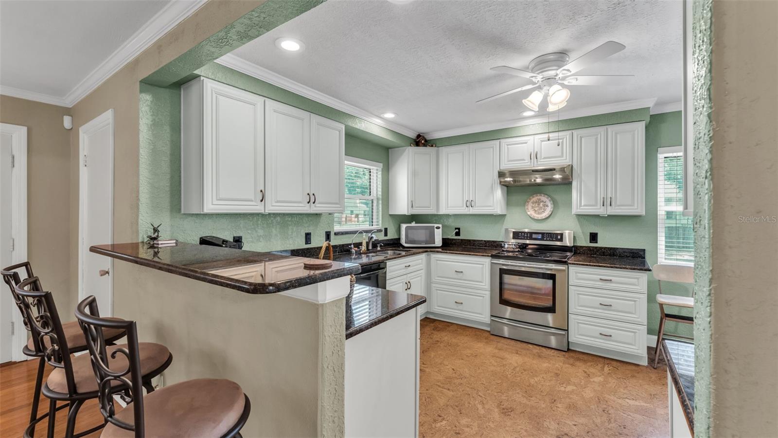 KLOOS ALMA FIRST ADD - Residential