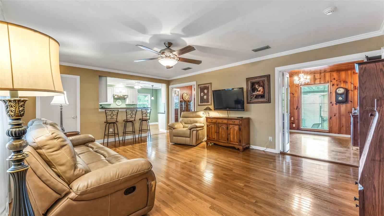 621 S INGRAHAM AVENUE