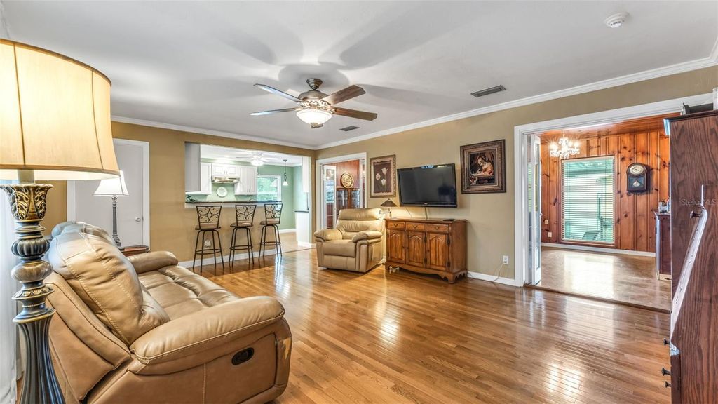 Photo of 621 S Ingraham Avenue, Lakeland, FL 33801 (MLS # L4960722)