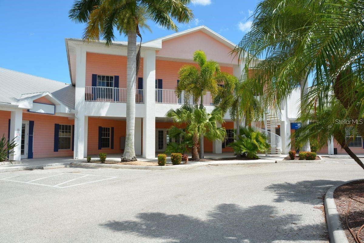 $18/SF plus $5.56/SF OPEX. Lease rate dependent on lease term. Unit 5 is a gray box. Build out to your specific needs and liking! Murdock Town Center is located in the business hub of Charlotte County’s retail, service, education and County administration. This location is easily accessed directly off Tamiami Trail (41). Center features dual access, ample parking, fresh Florida color scheme and mature palms in lot.
