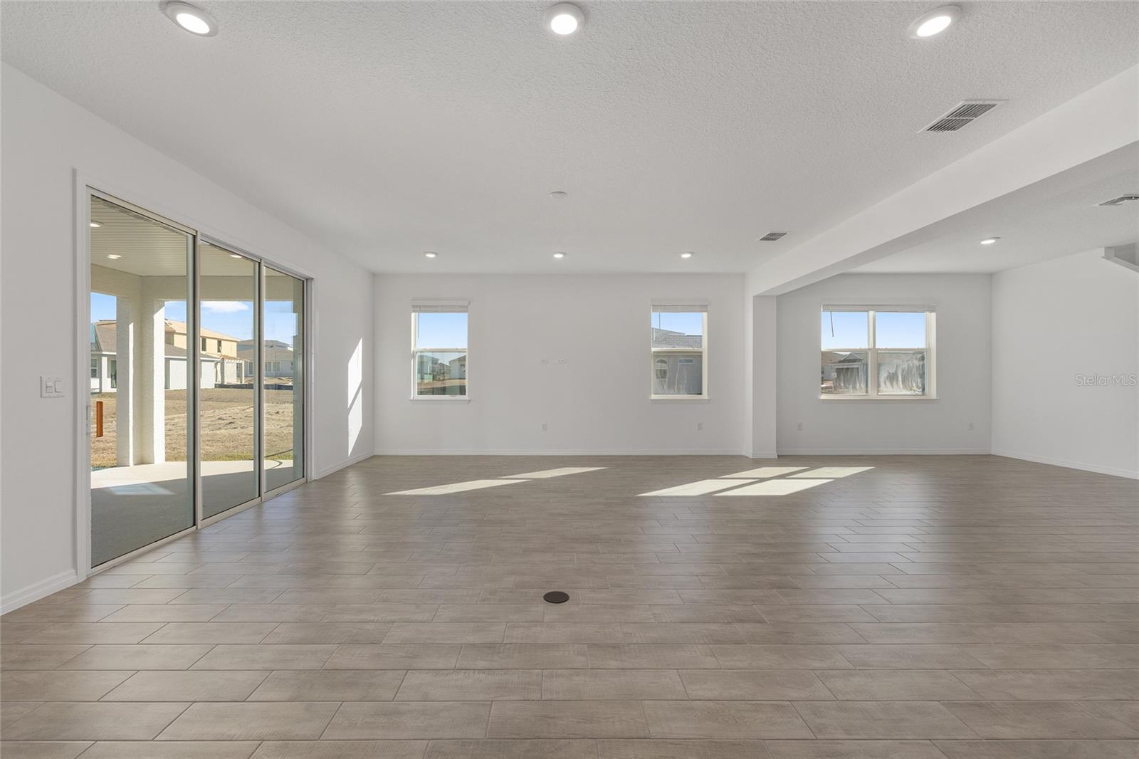 CALESA TOWNSHIP - Residential