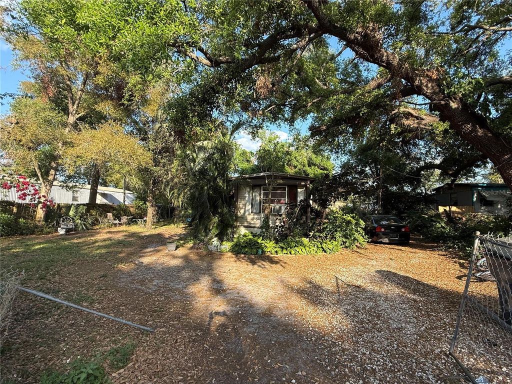 Photo of 10020 Alavista Drive, Gibsonton, FL 33534 (MLS # TB8480139)