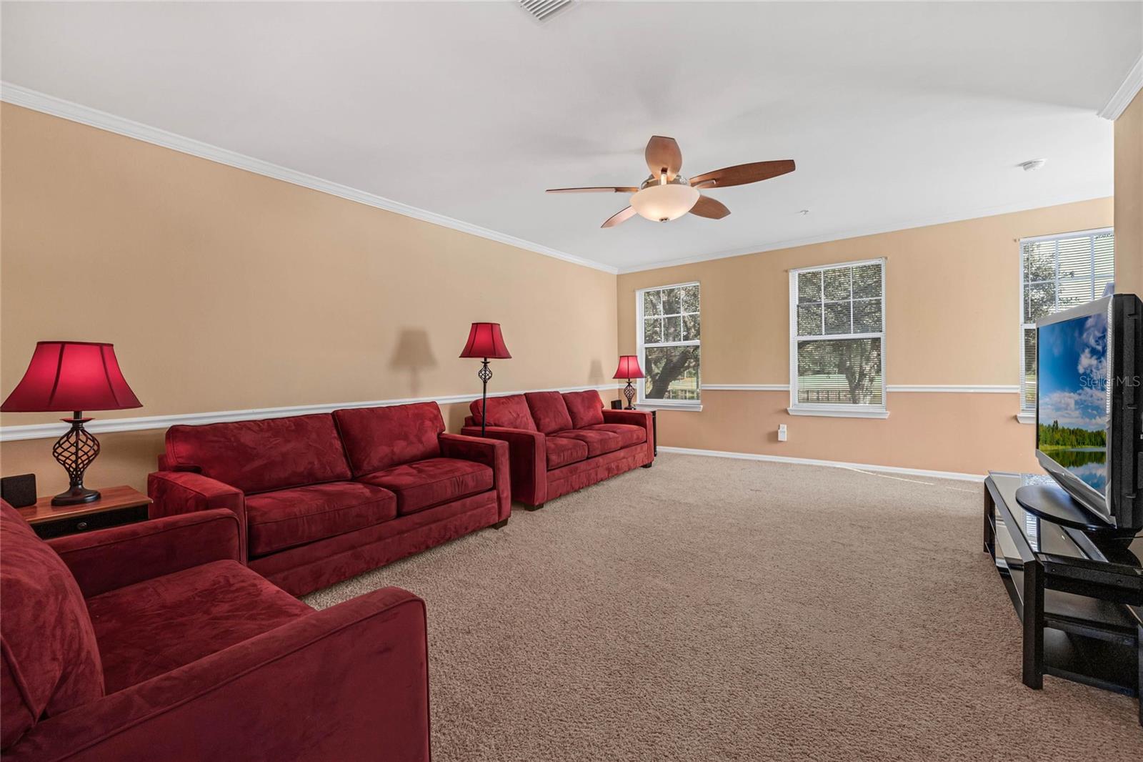 1054 WATERSIDE DRIVE