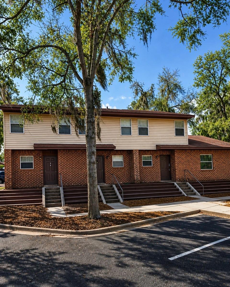 Photo of 1197 Bentley Road #2, Leesburg, FL 34748 (MLS # OM732522)