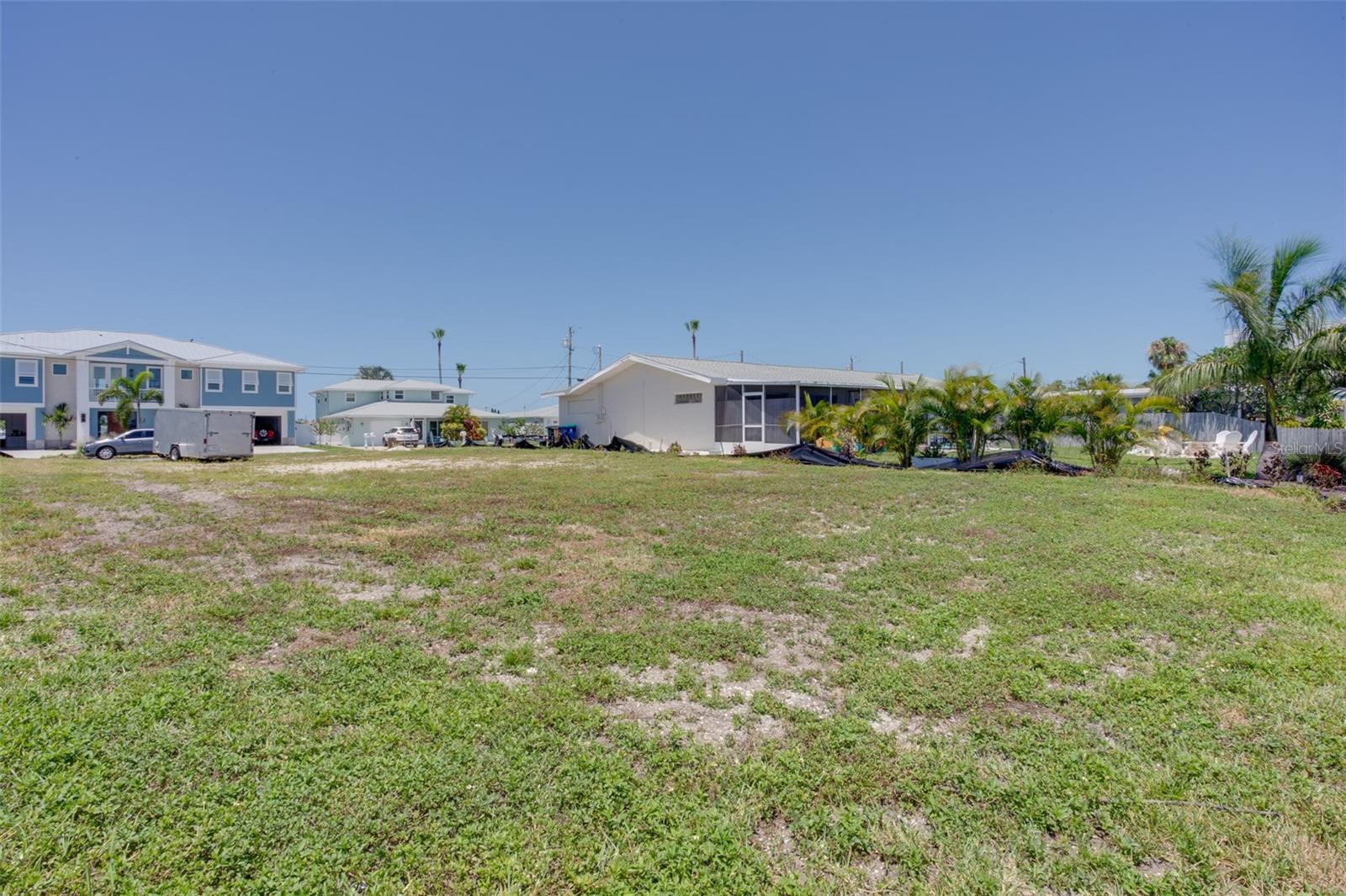 454 HARBOR DRIVE S