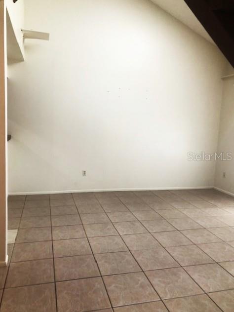 2836 HUNT CLUB LANE 2B