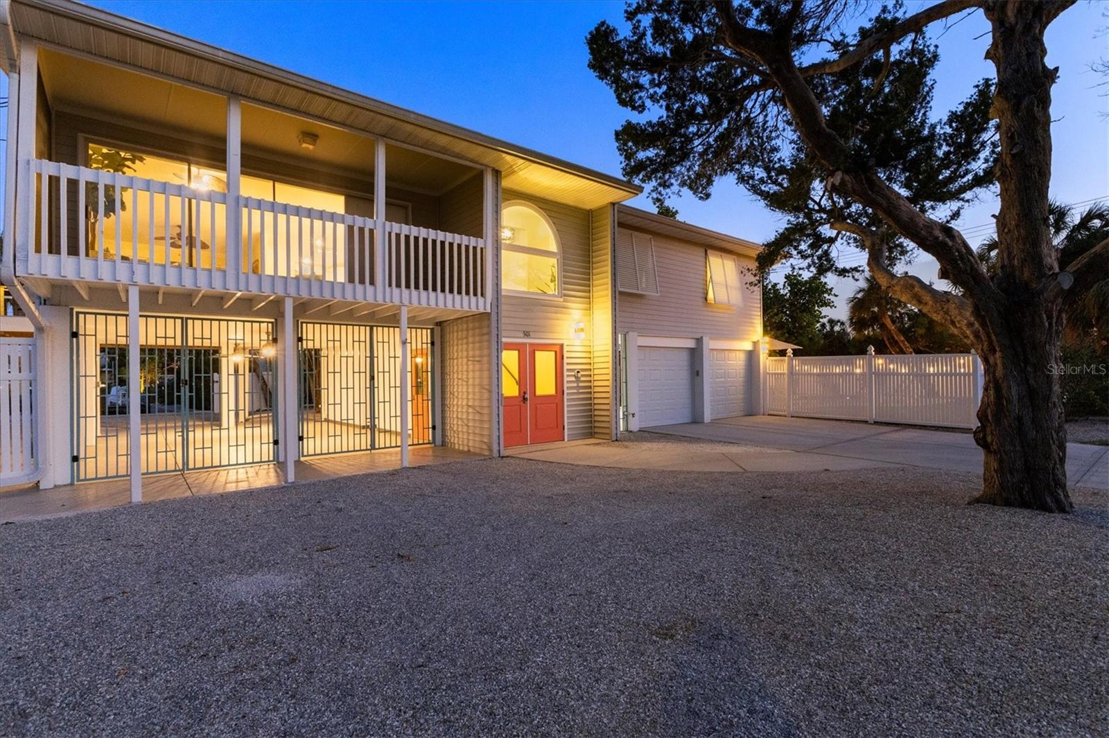 501 KEY ROYALE DRIVE