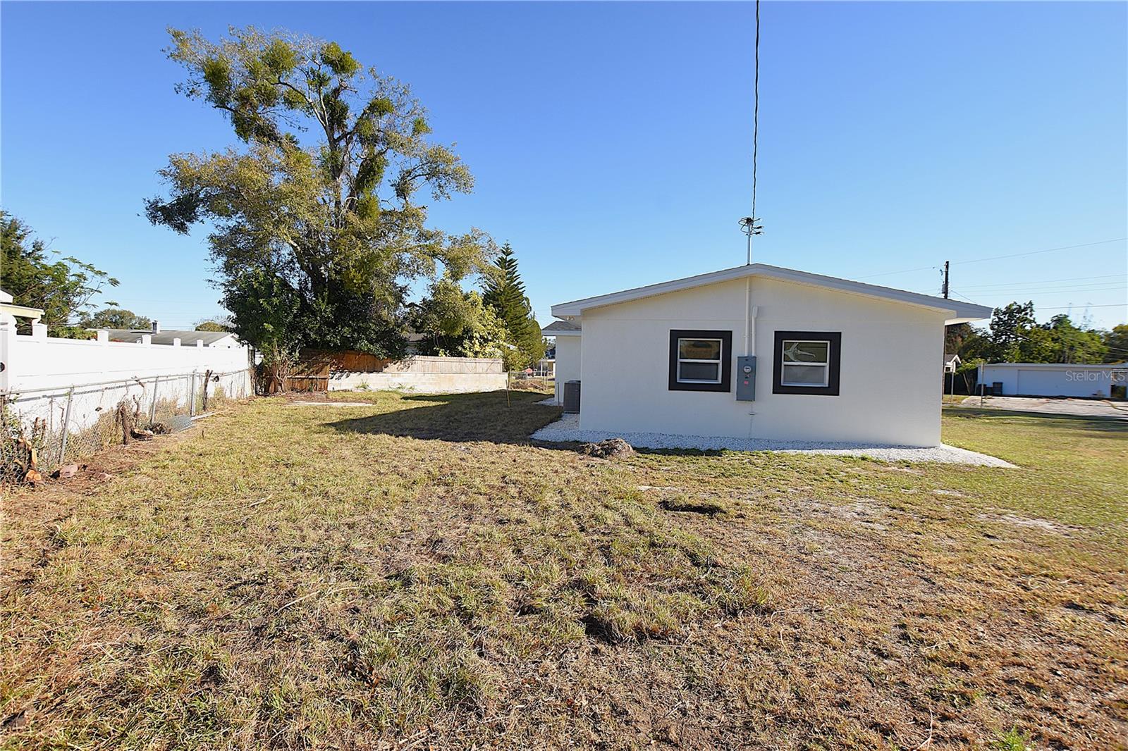 BILTMORE SHORES - Residential Lease