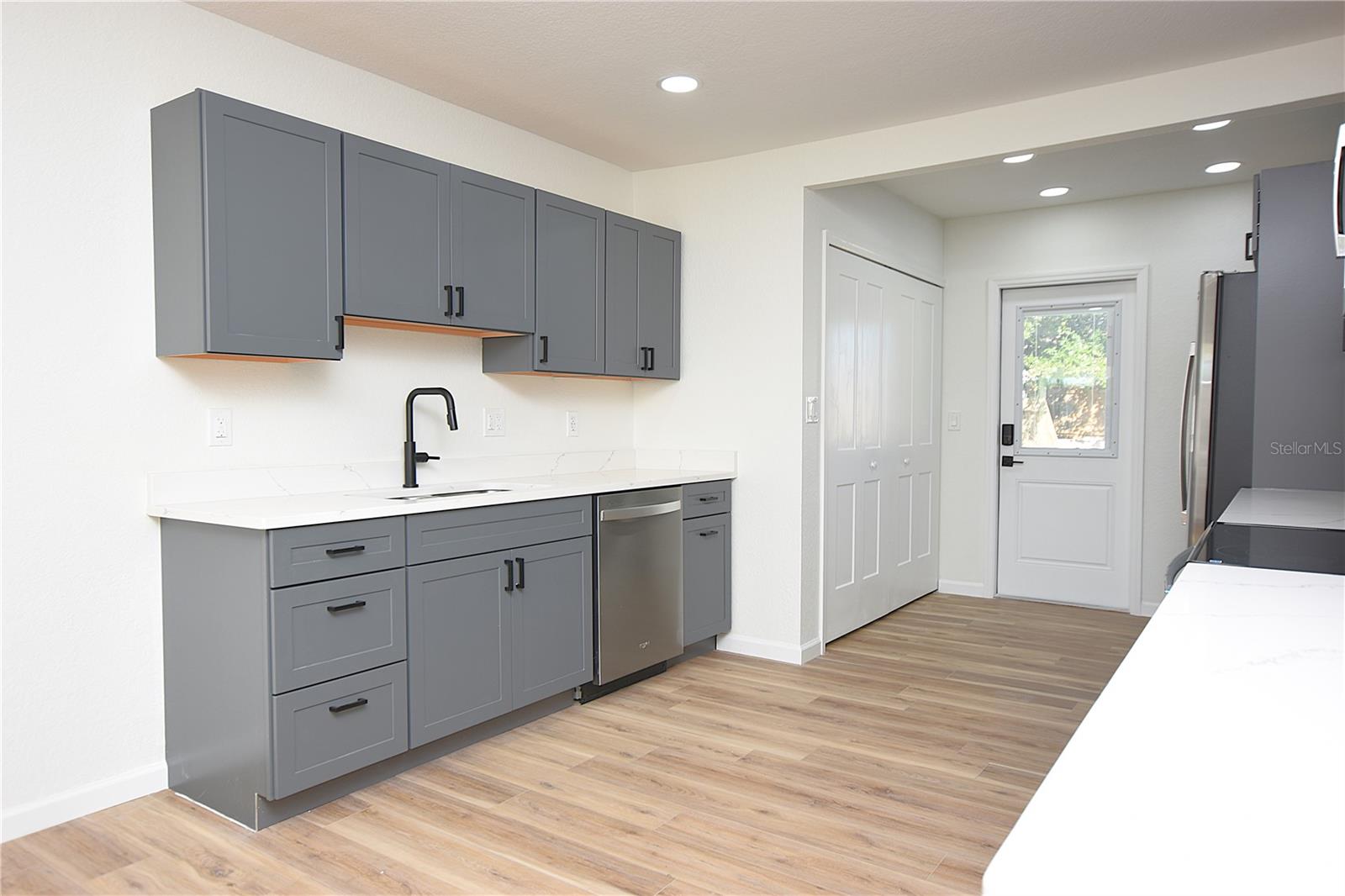 BILTMORE SHORES - Residential Lease