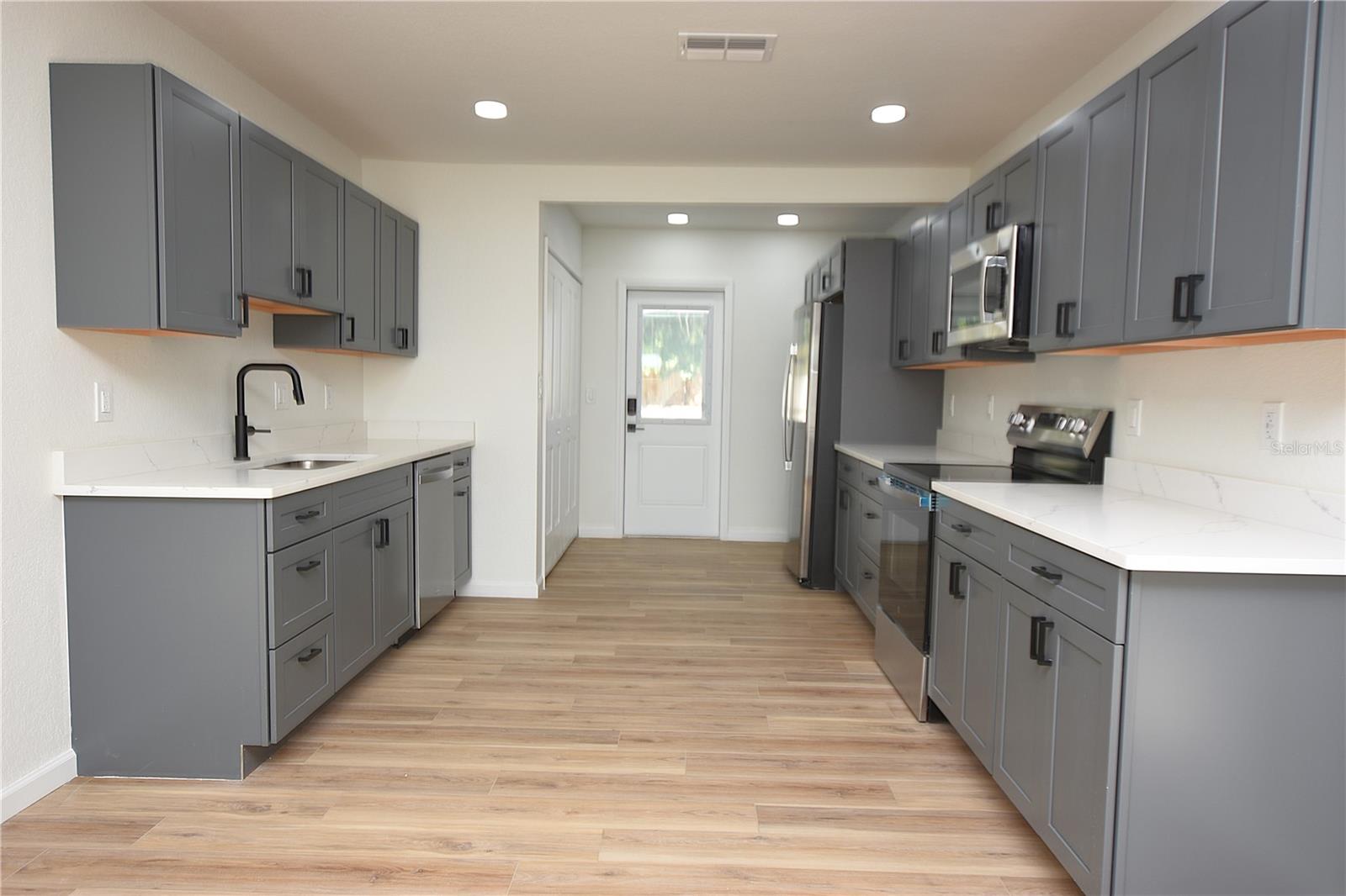 BILTMORE SHORES - Residential Lease