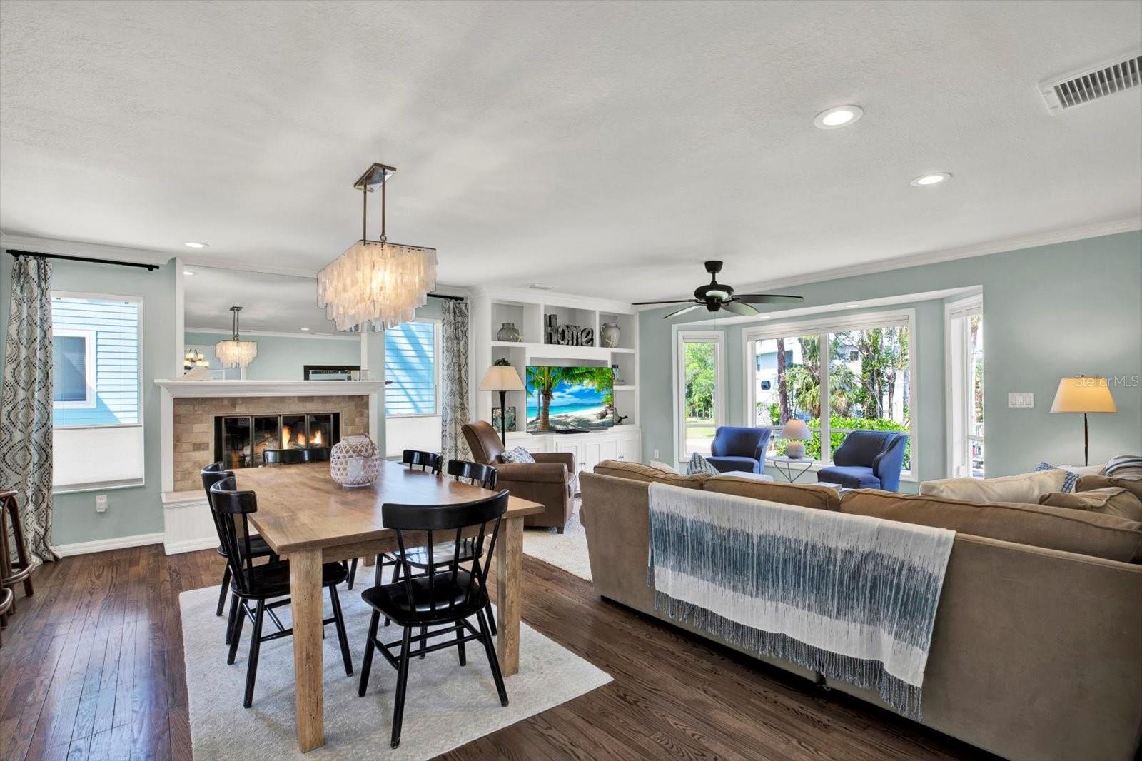 748 SOUNDVIEW DRIVE