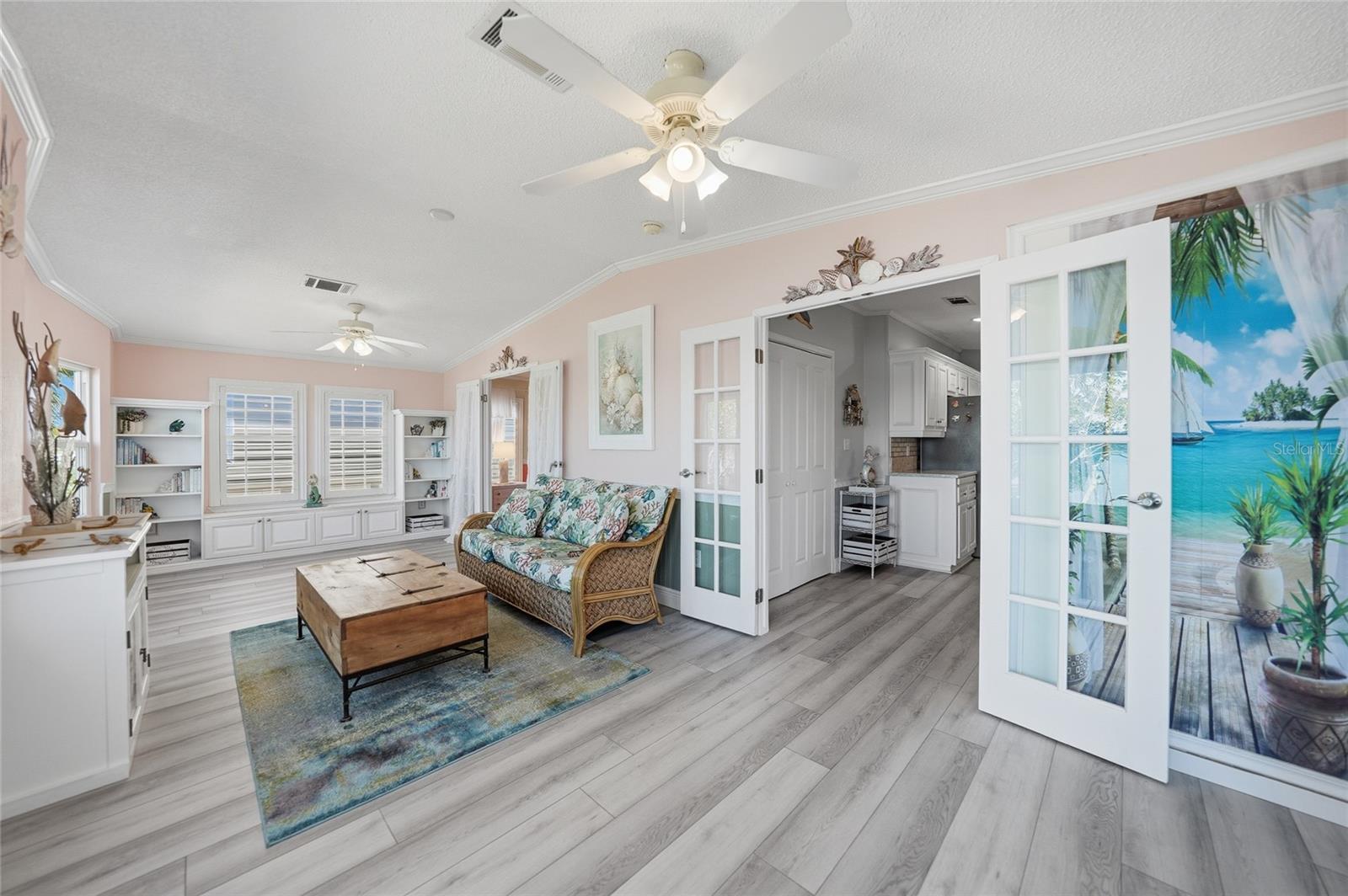 RIVER FOREST MHP - Residential