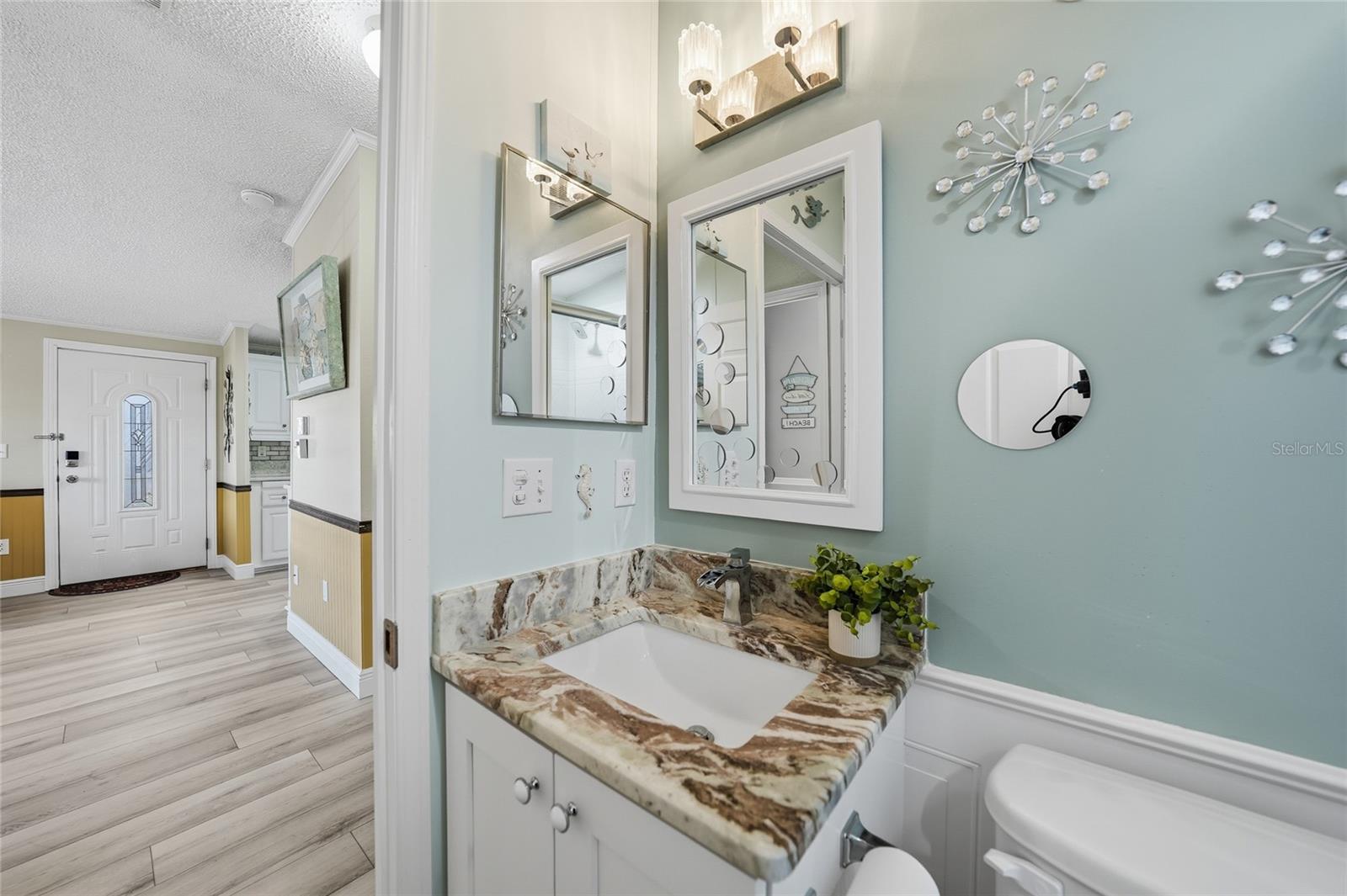 RIVER FOREST MHP - Residential