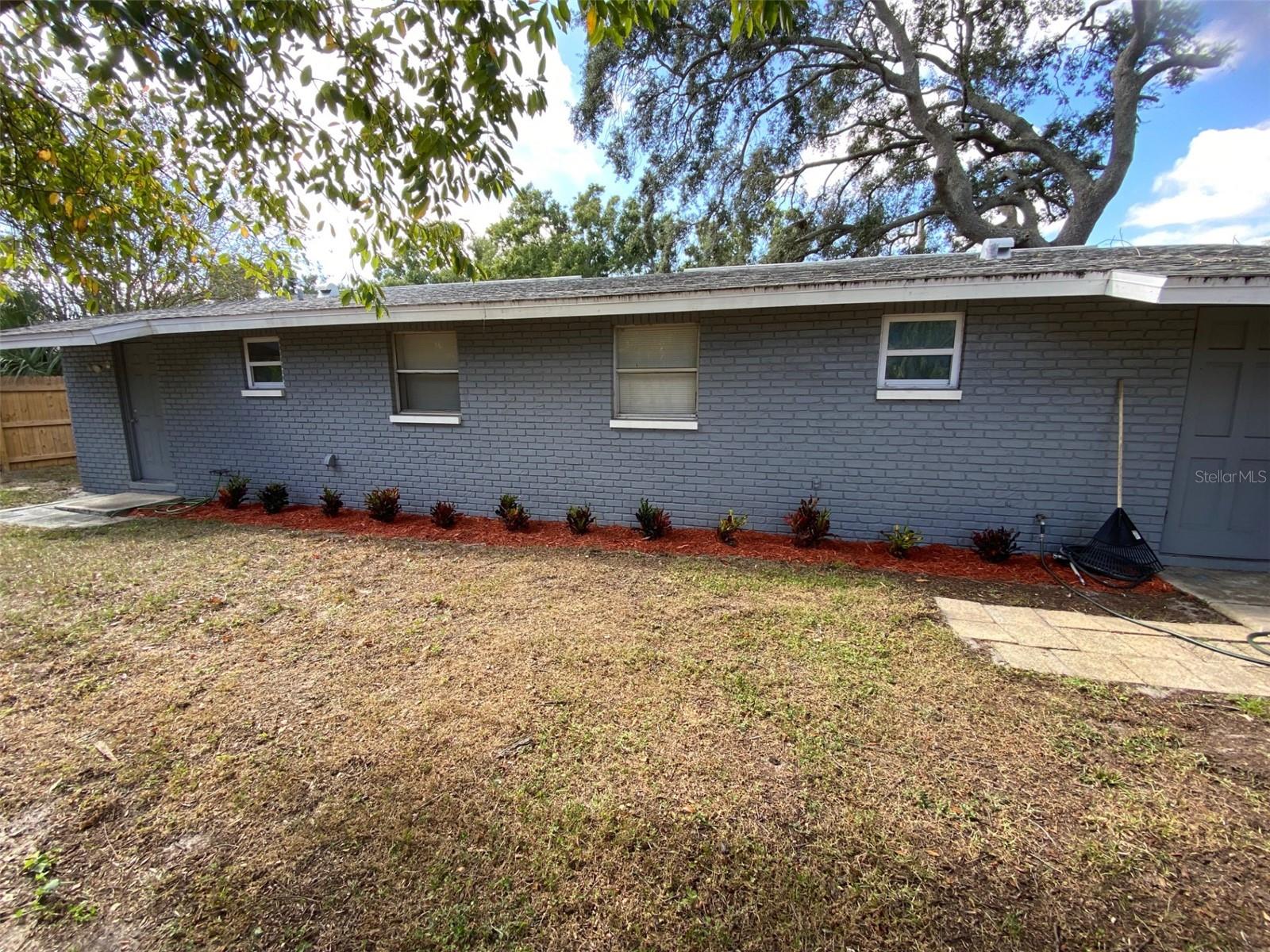 REVISED MAP OF FLOWERS & STU - Residential Lease