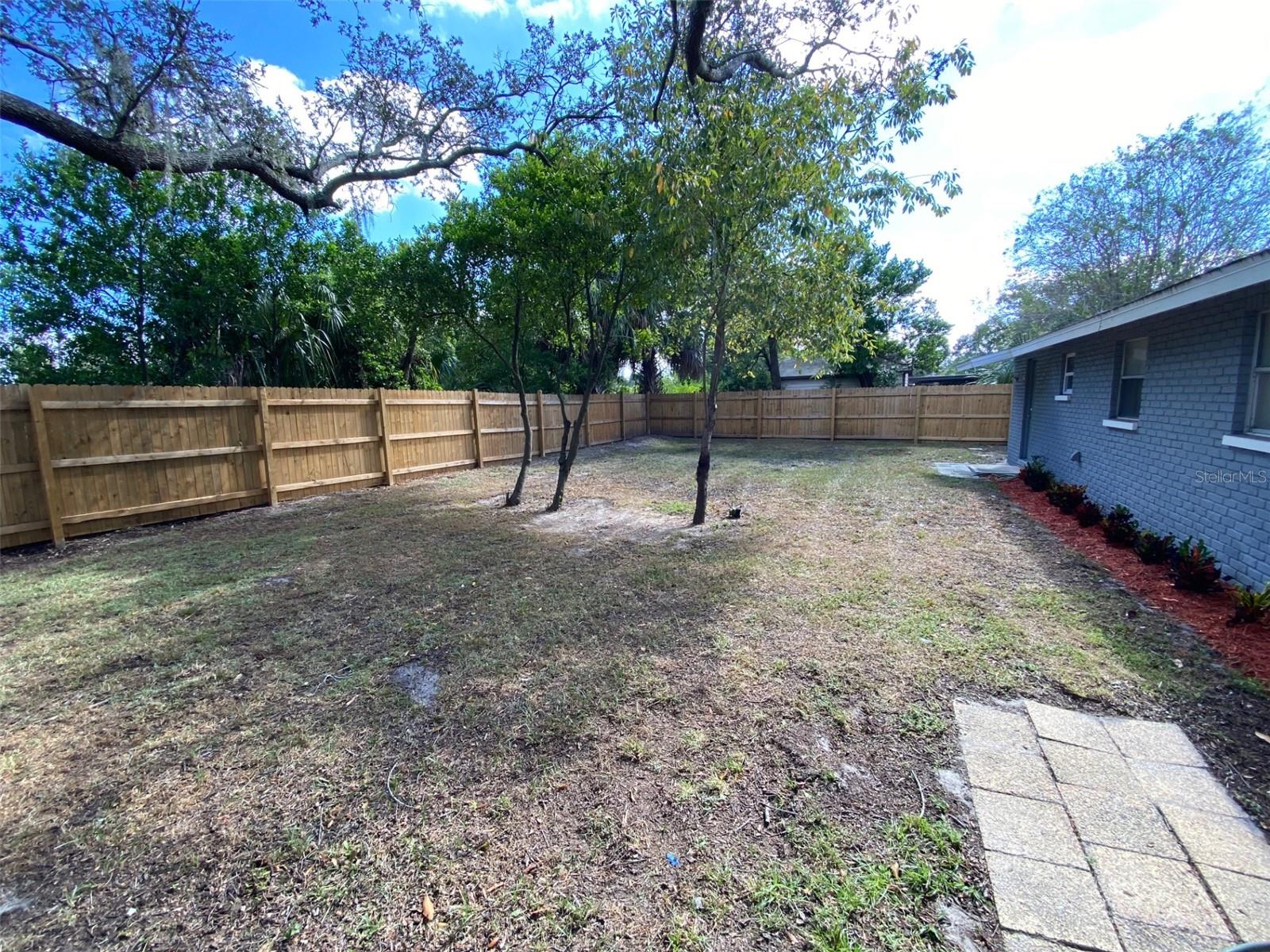 REVISED MAP OF FLOWERS & STU - Residential Lease