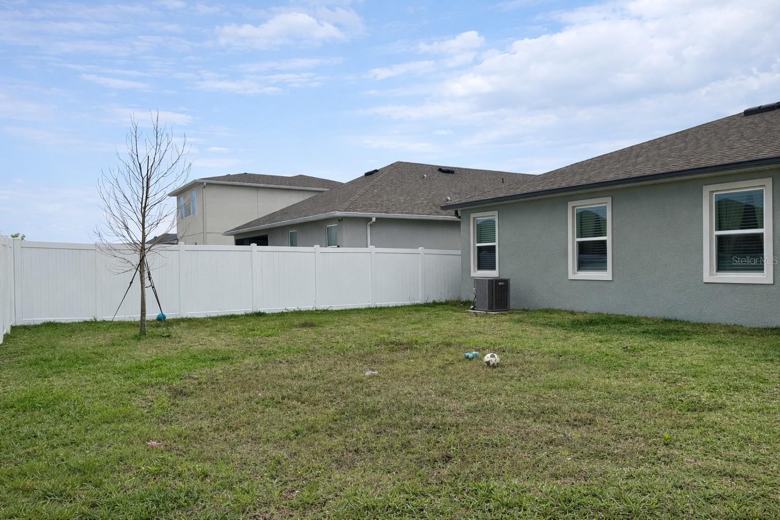 PRAIRIE OAKS - Residential