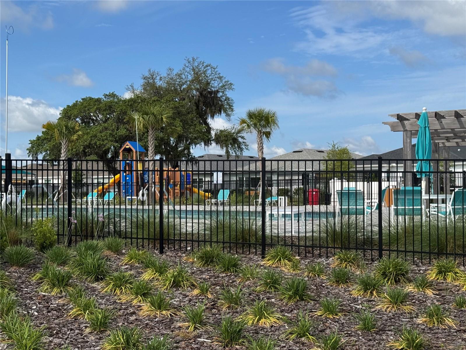 PRAIRIE OAKS - Residential