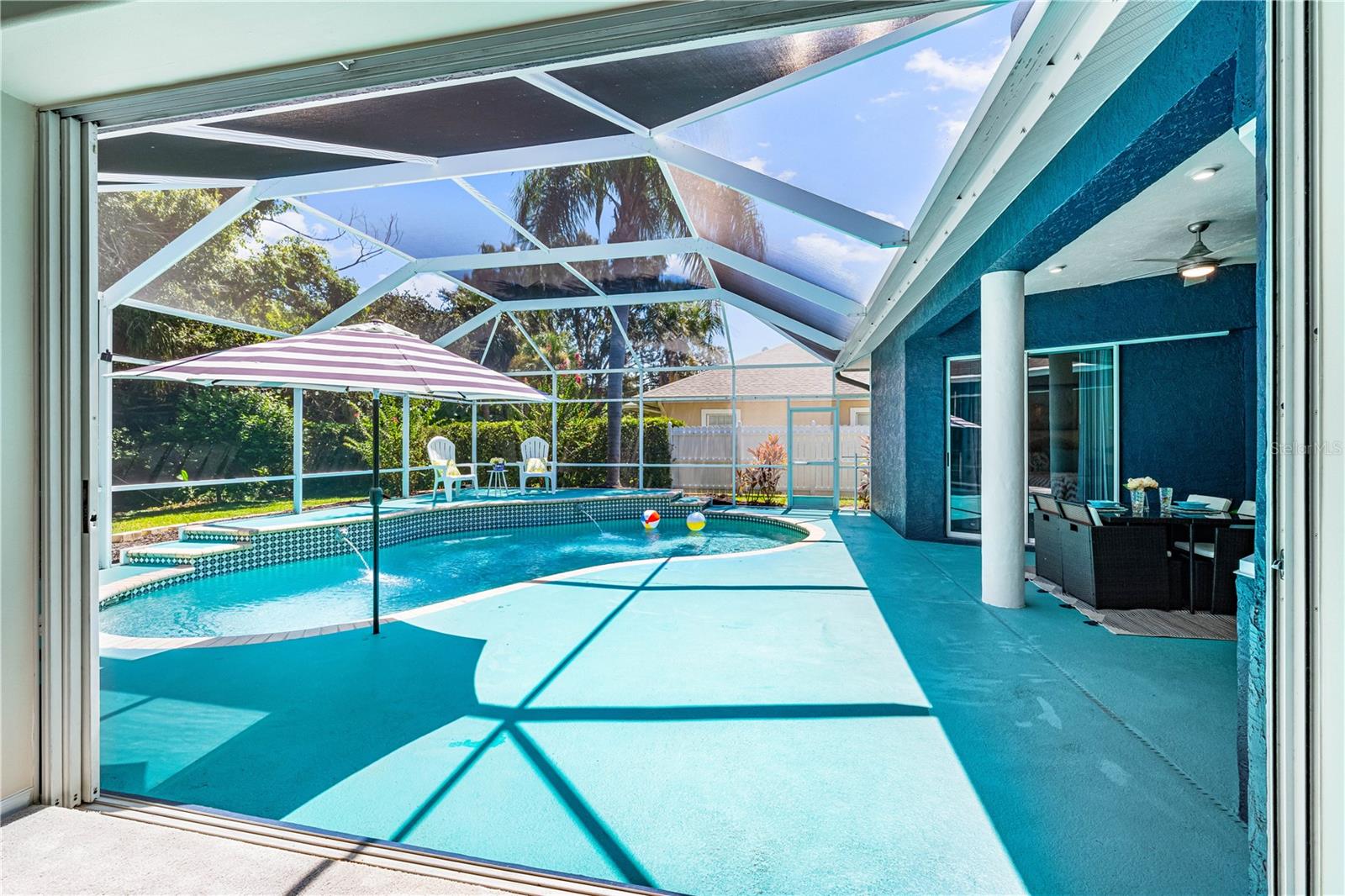 BAY OAKS ESTATES UNIT 1 - Residential