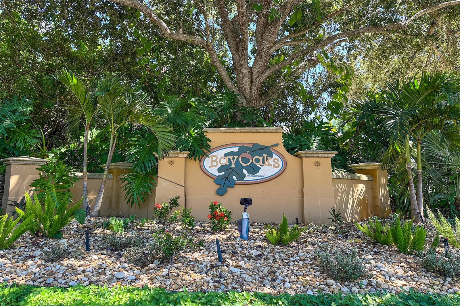 BAY OAKS ESTATES UNIT 1 - Residential