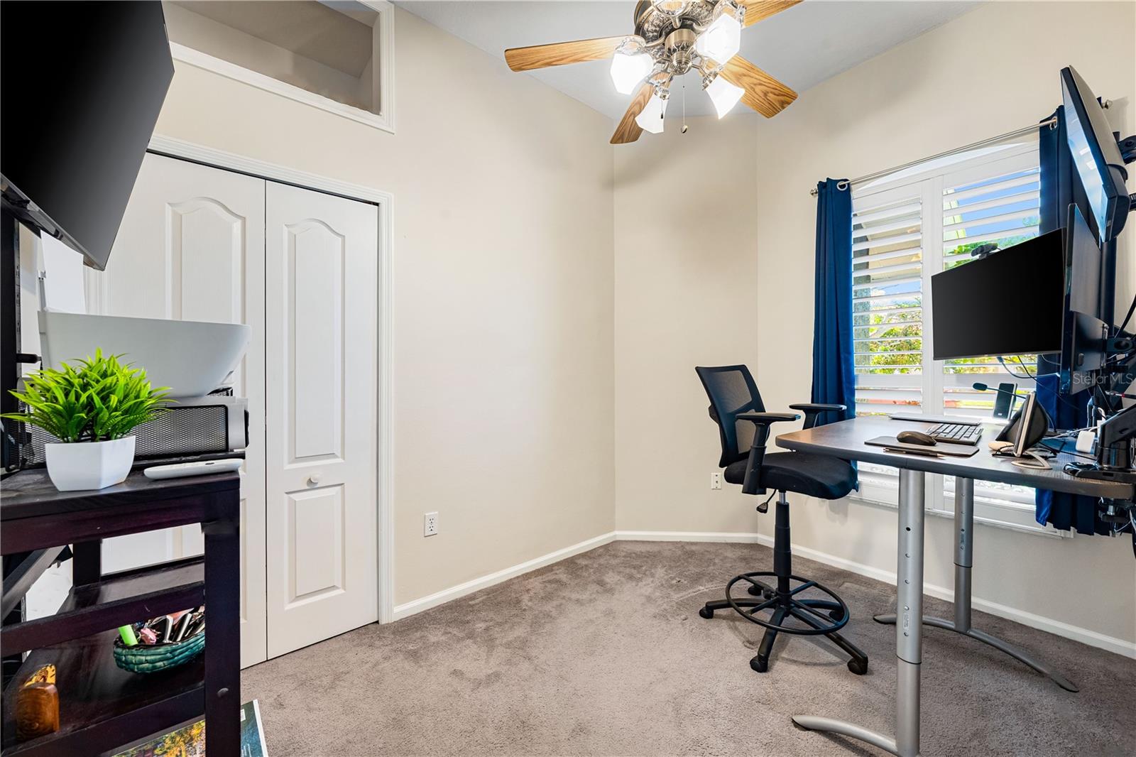 BAY OAKS ESTATES UNIT 1 - Residential