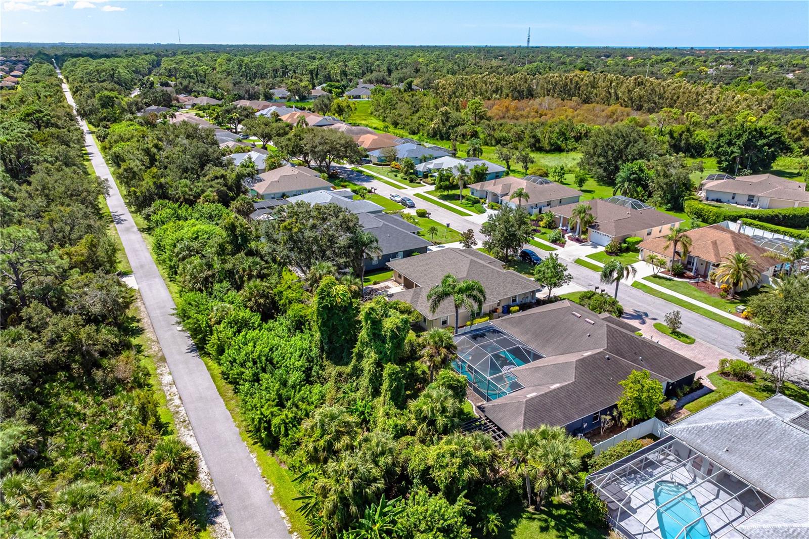 BAY OAKS ESTATES UNIT 1 - Residential