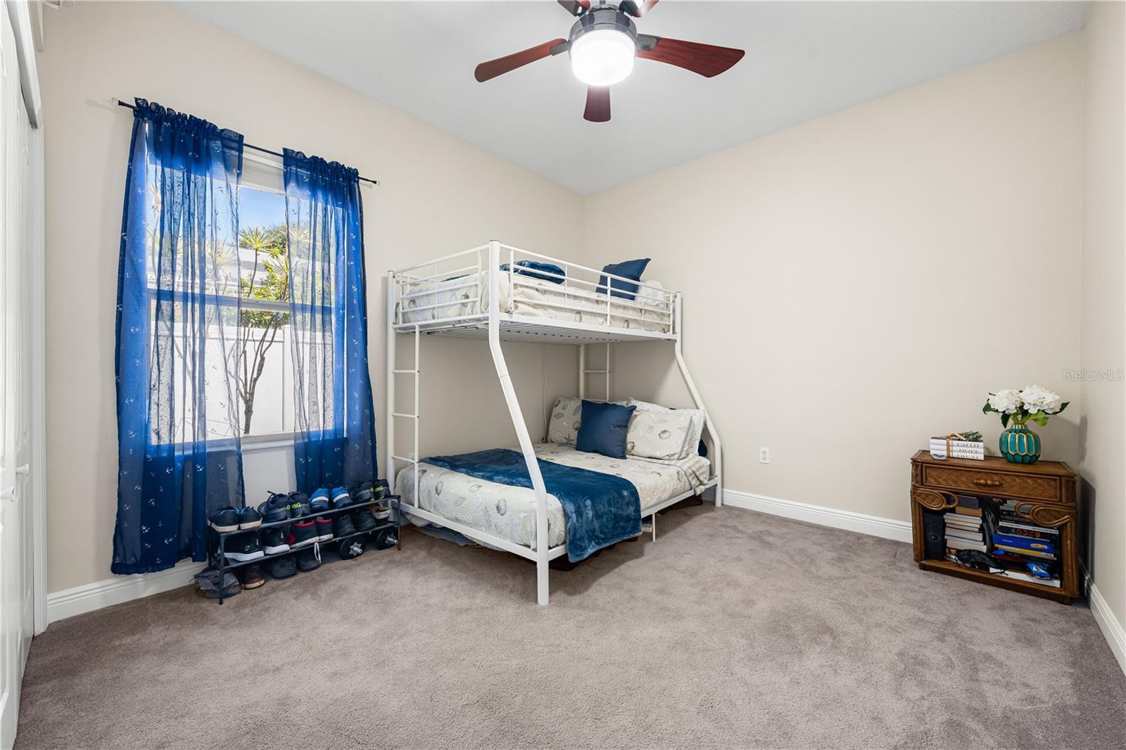 BAY OAKS ESTATES UNIT 1 - Residential