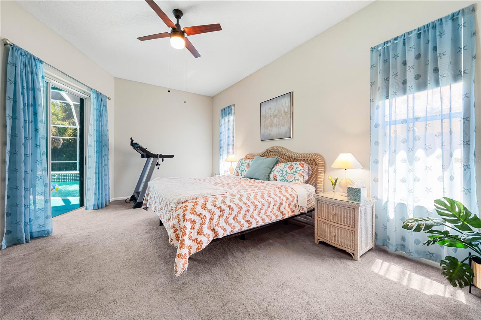 BAY OAKS ESTATES UNIT 1 - Residential