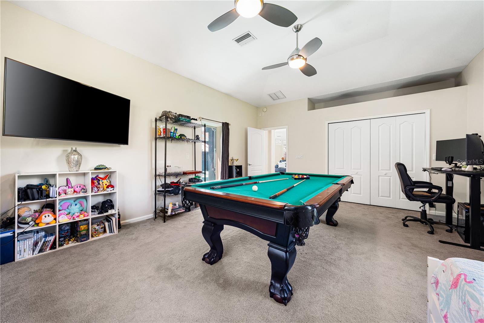 BAY OAKS ESTATES UNIT 1 - Residential