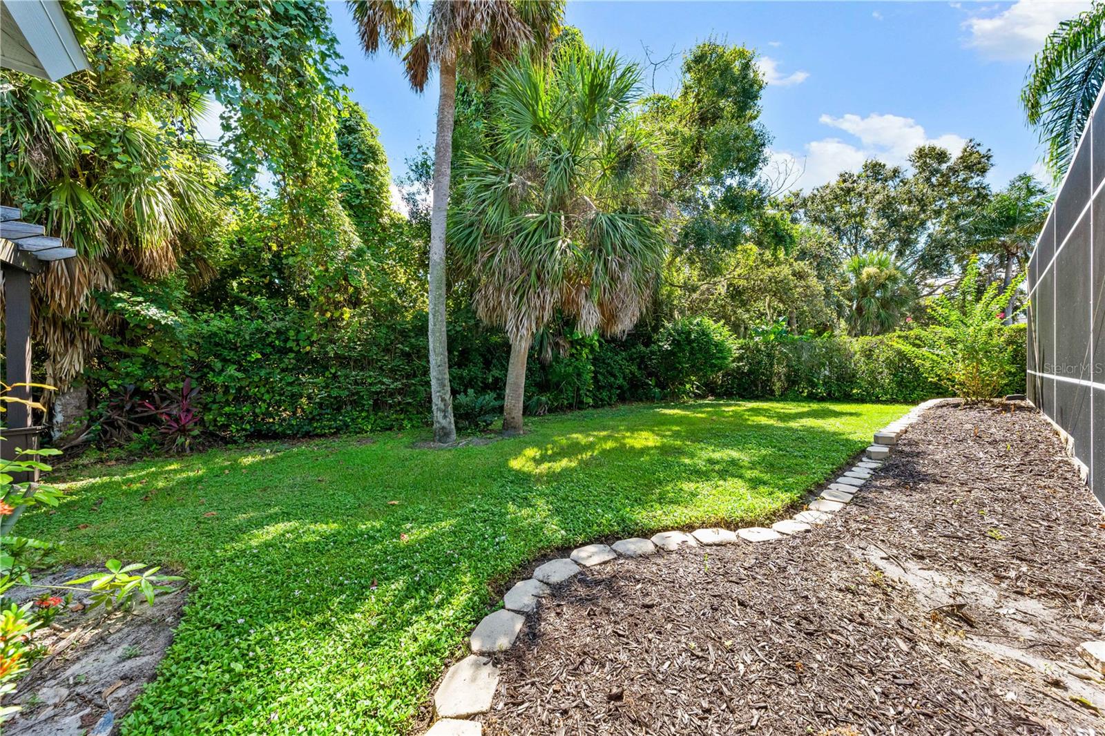 BAY OAKS ESTATES UNIT 1 - Residential