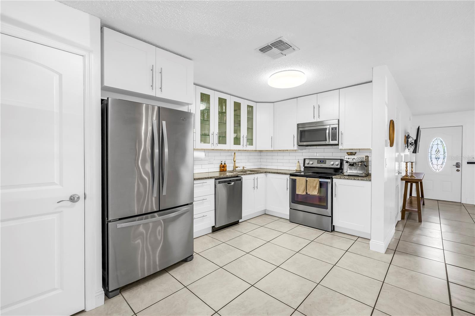 BENT TREE - Residential