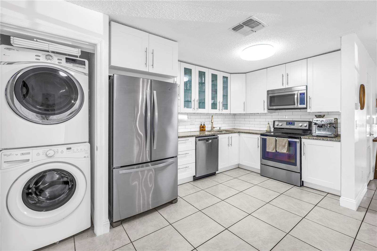 BENT TREE - Residential