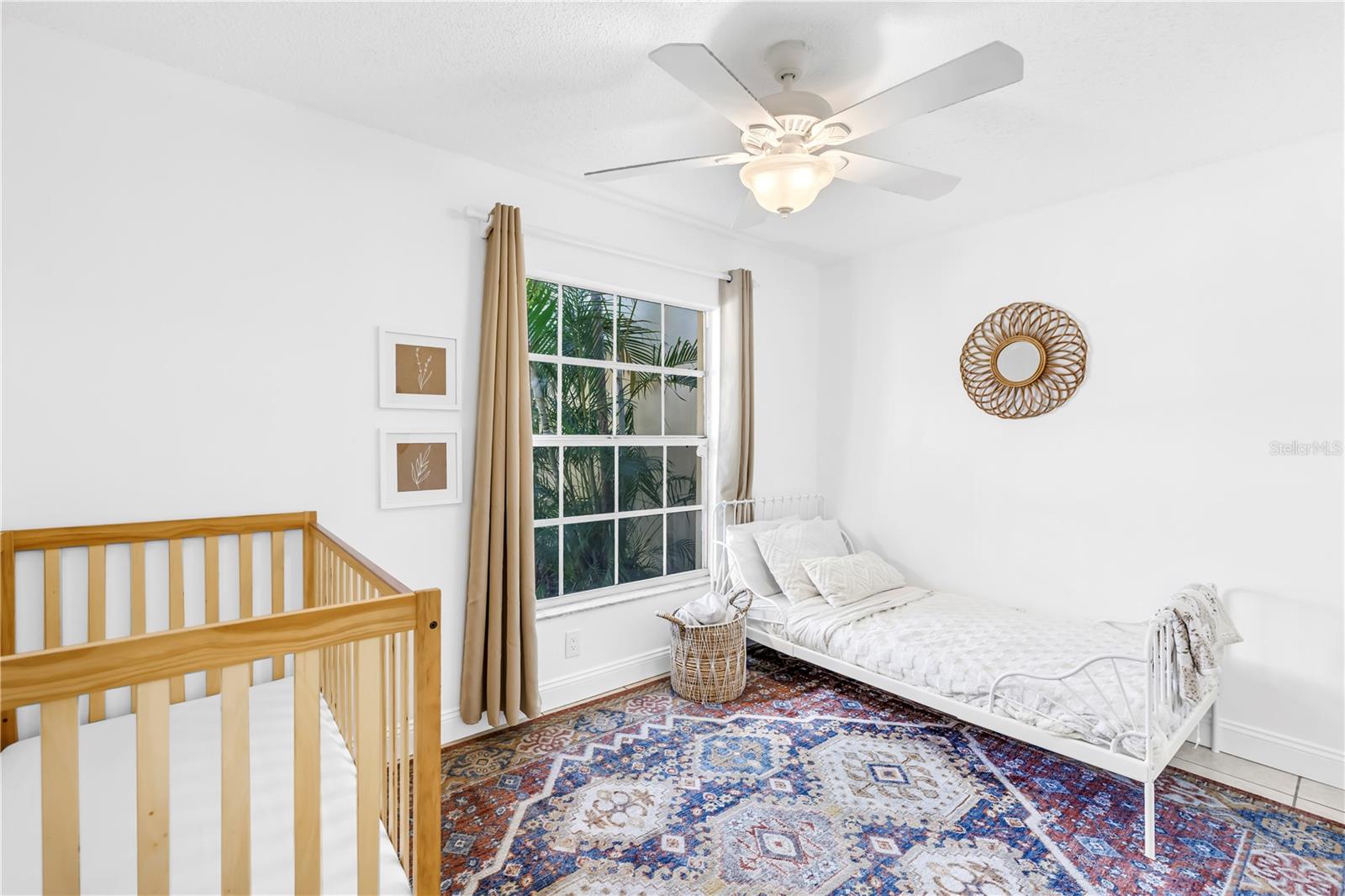 BENT TREE - Residential